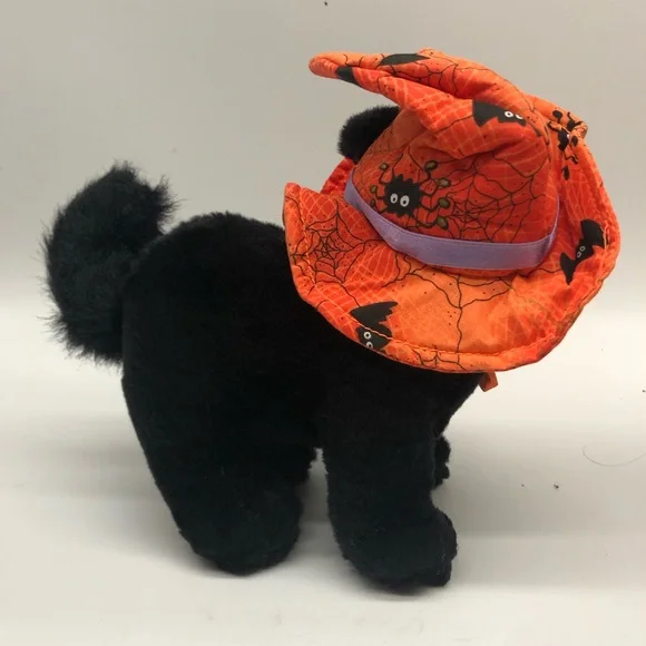 Friday the black cat - Picture 2 of 3